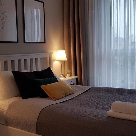 Grochowska Apartment Варшава Экстерьер фото
