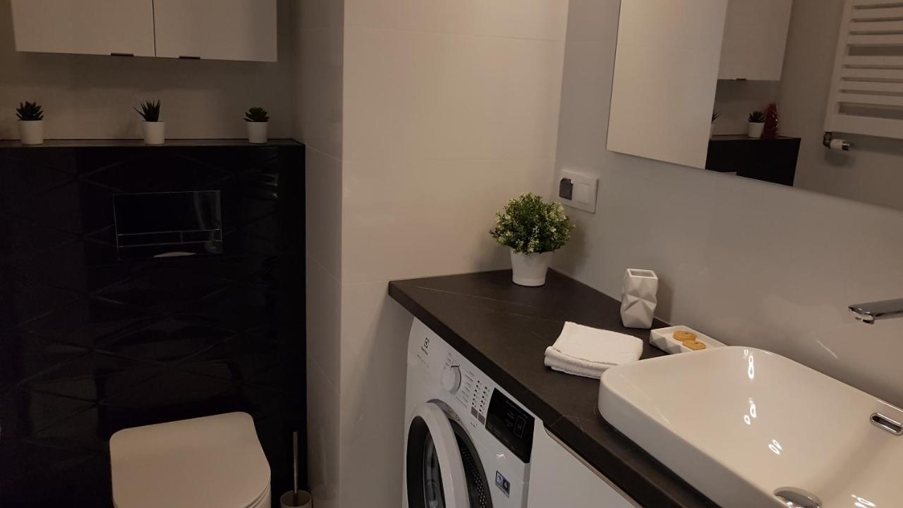 Grochowska Apartment Варшава Экстерьер фото